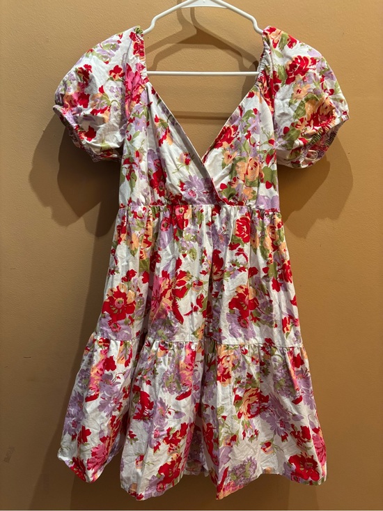 Jessica Simpson Dresses & Skirts - Jessica Simpson Cotton Floral sundress open back with a tie Size Medium